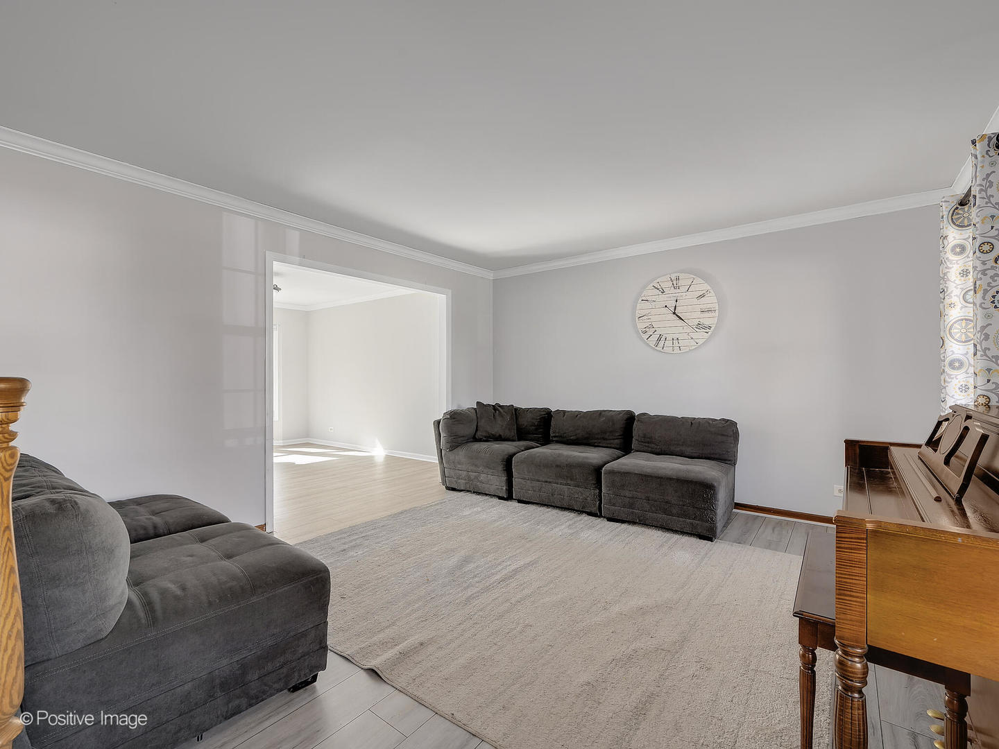27W305 VICTORIA Lane