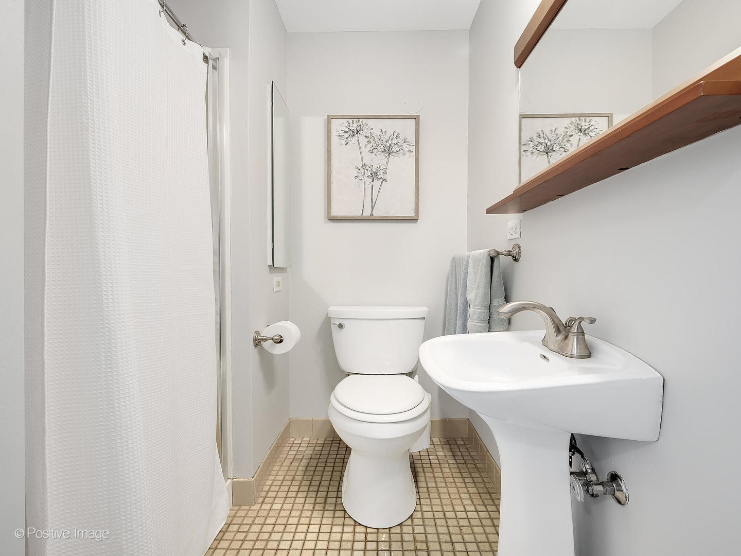 1750 Ardmore Lane Unit: B