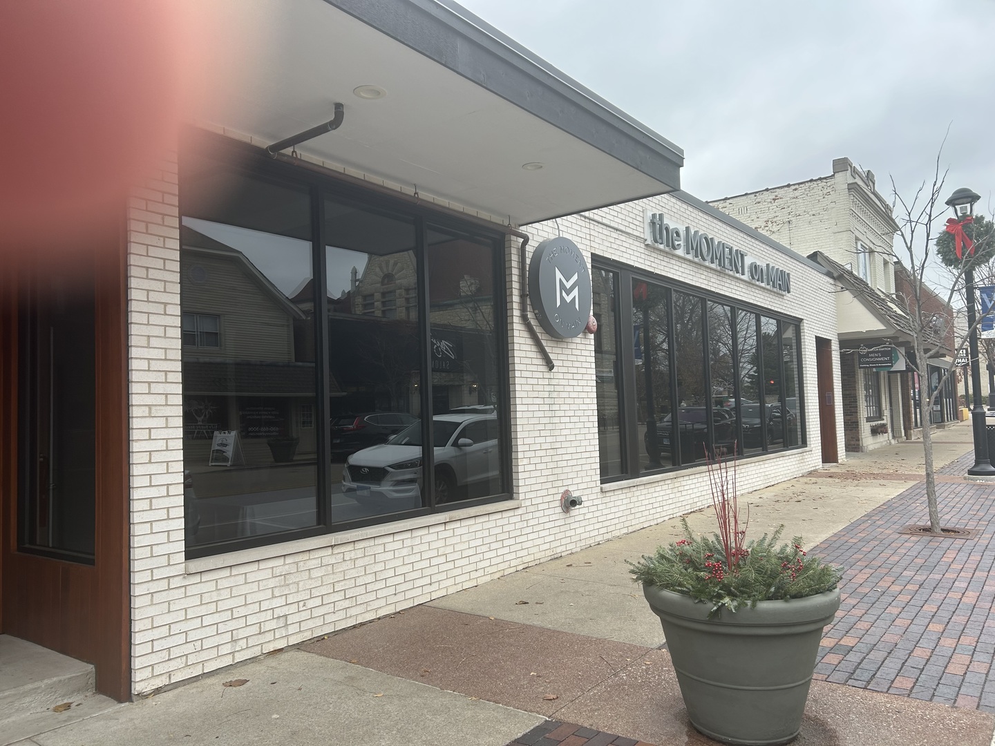 122 N MAIN Street