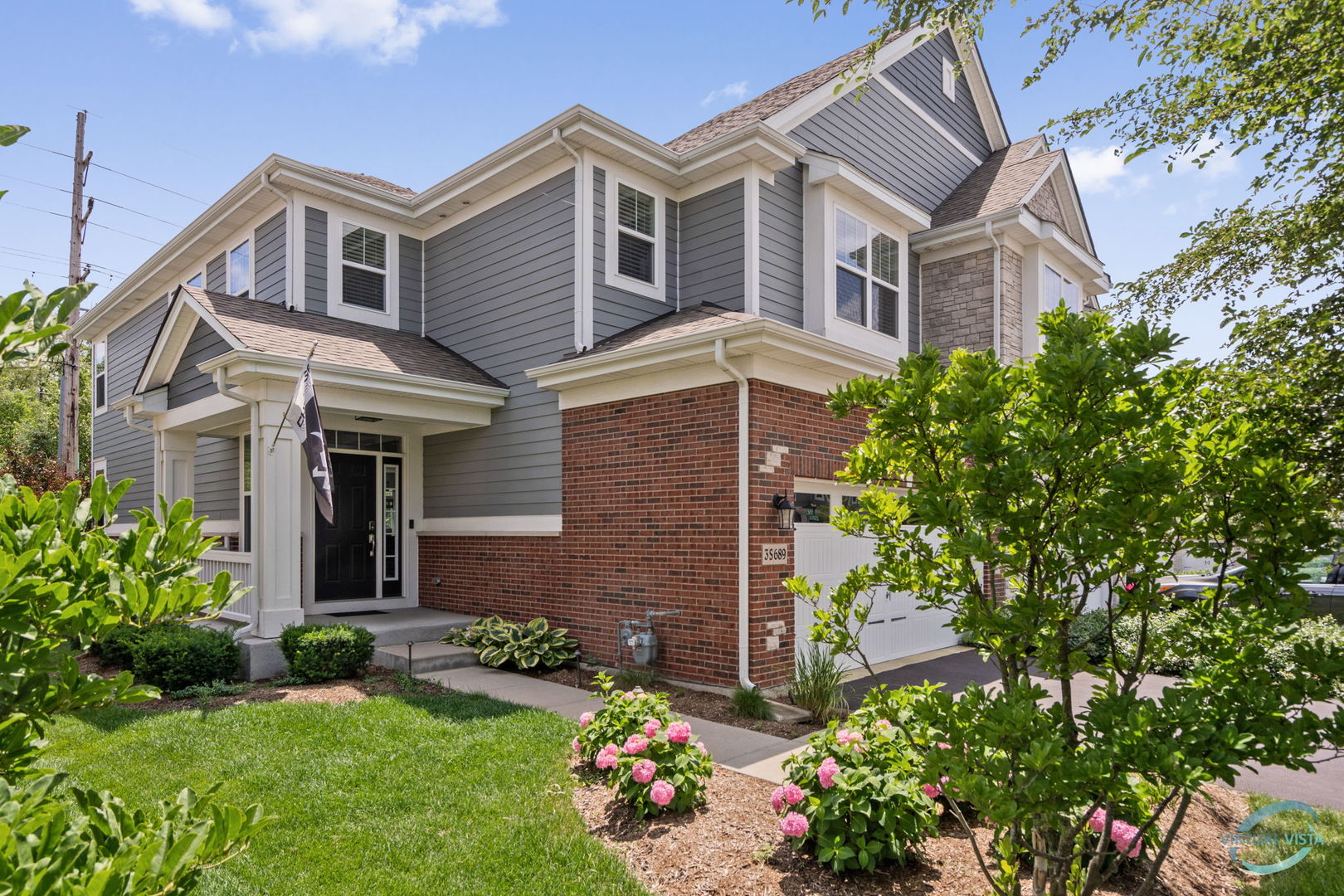 3S689 Breme Drive E