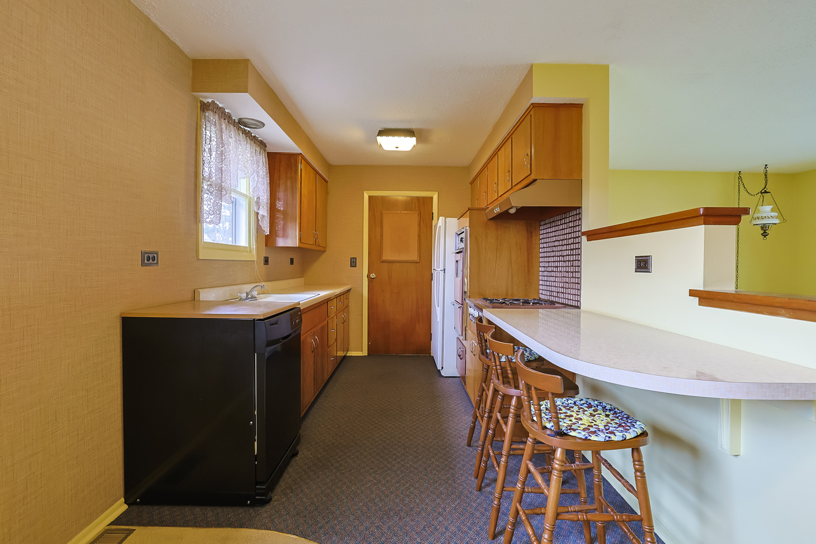 352 Sioux Lane