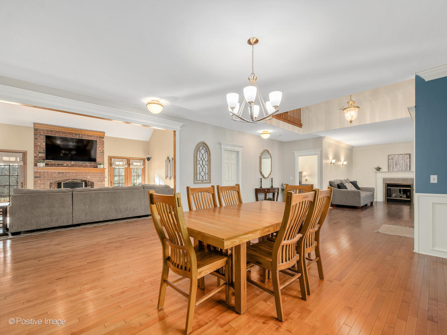 28W581 Hickory Lane
