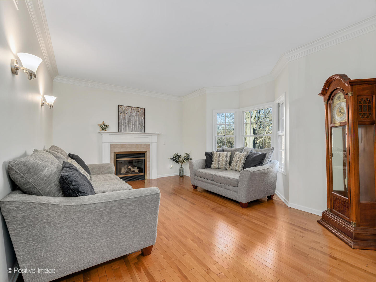 28W581 Hickory Lane