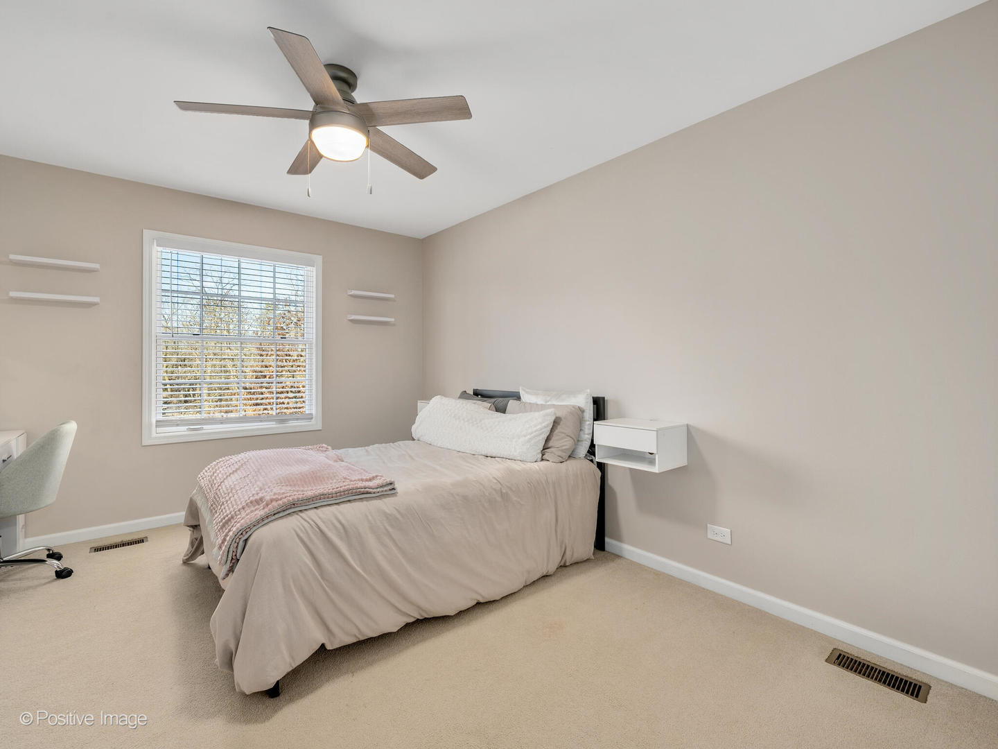 28W581 Hickory Lane