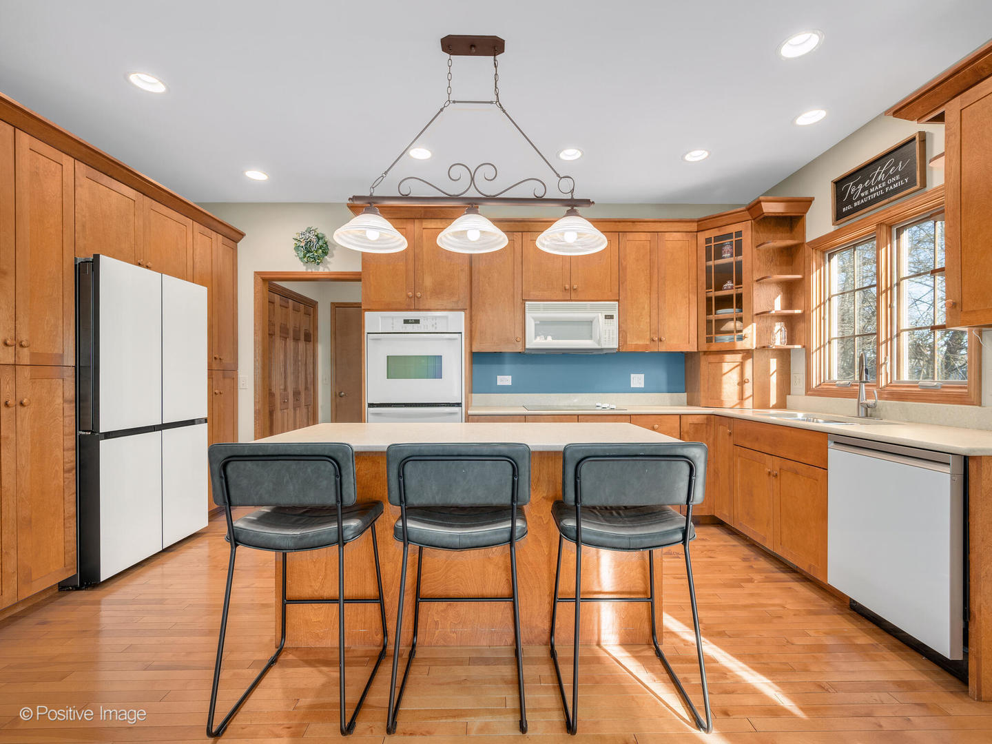 28W581 Hickory Lane