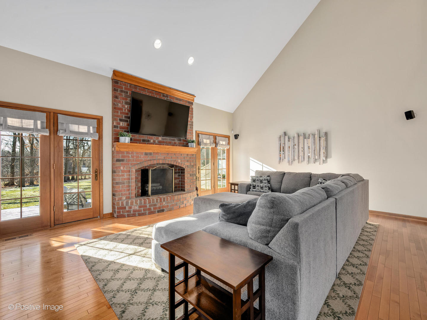 28W581 Hickory Lane