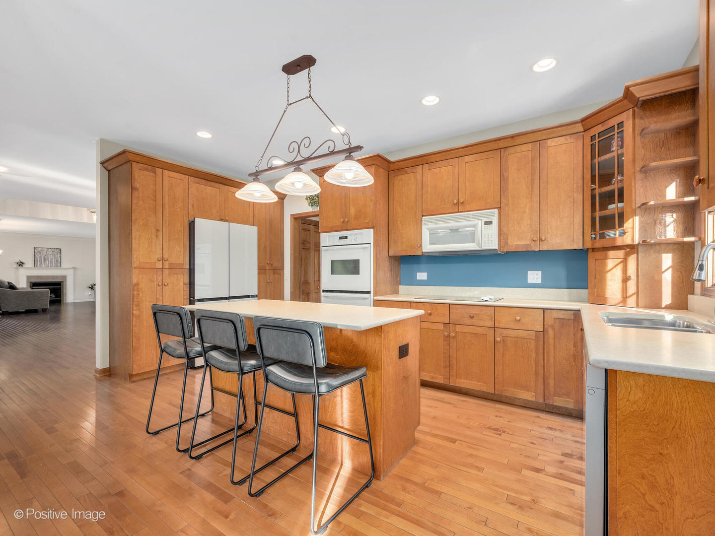 28W581 Hickory Lane