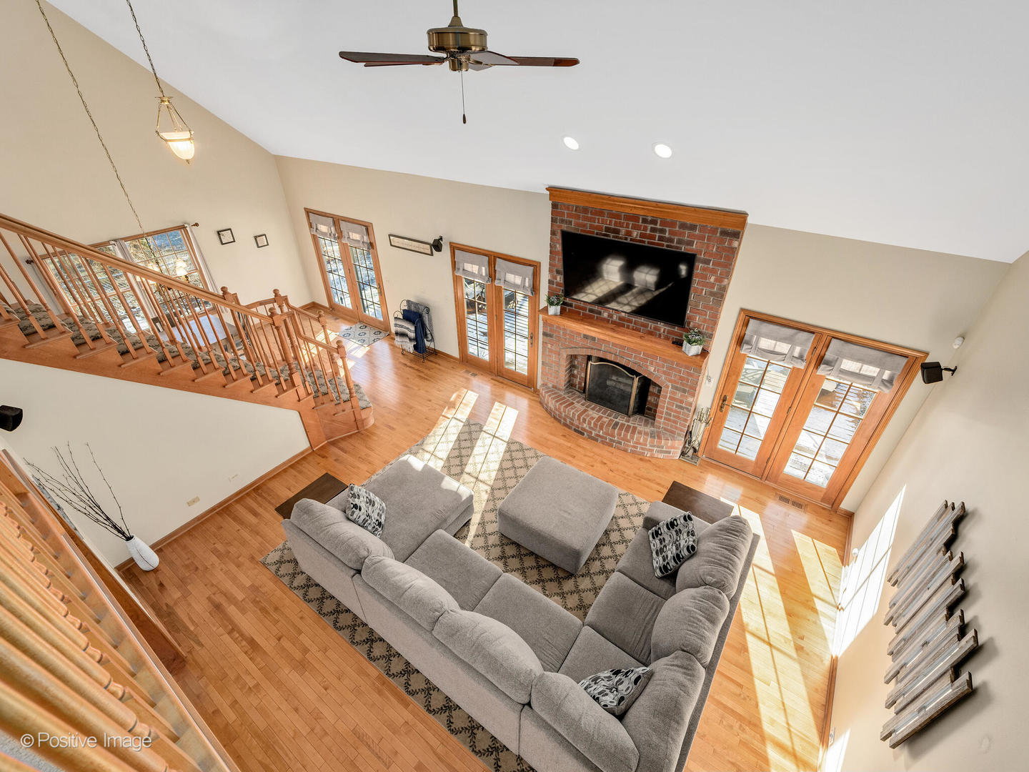 28W581 Hickory Lane