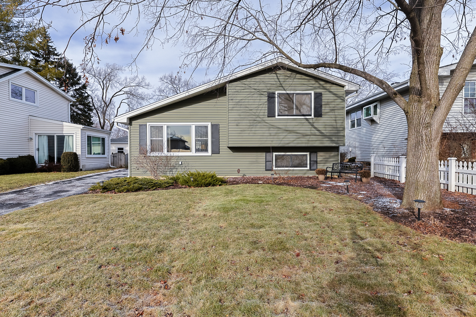 1607 E Elm Street