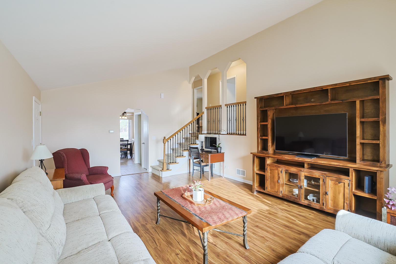 1607 E Elm Street