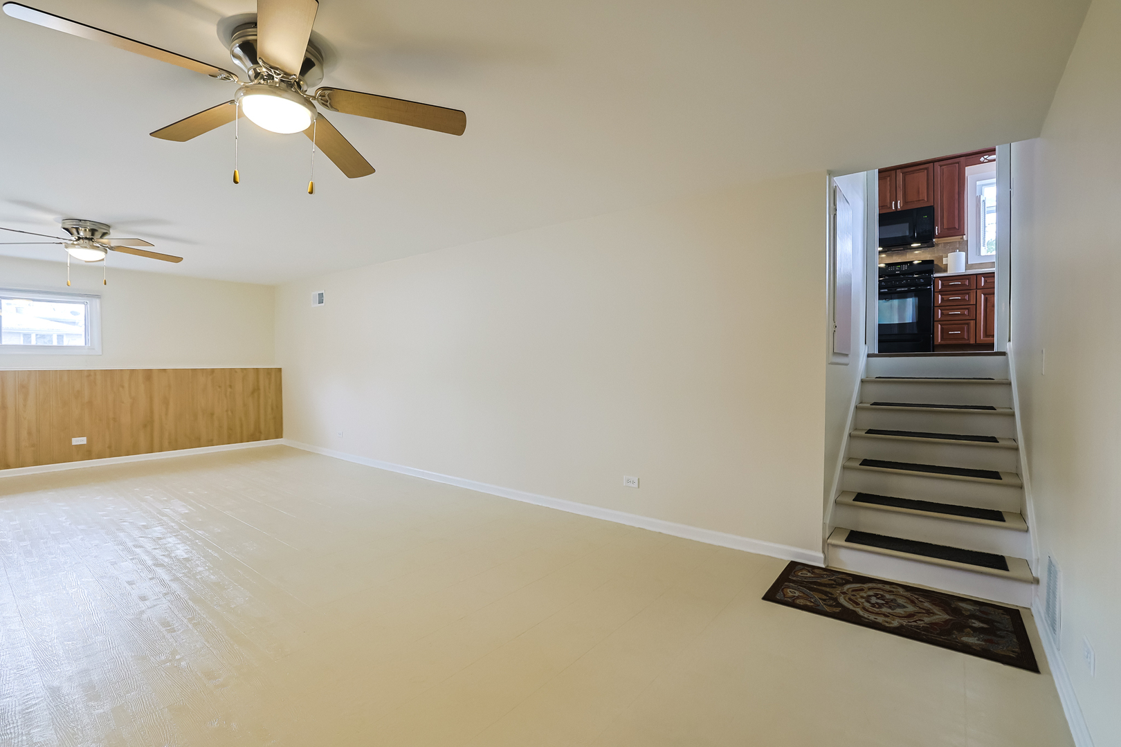 1607 E Elm Street