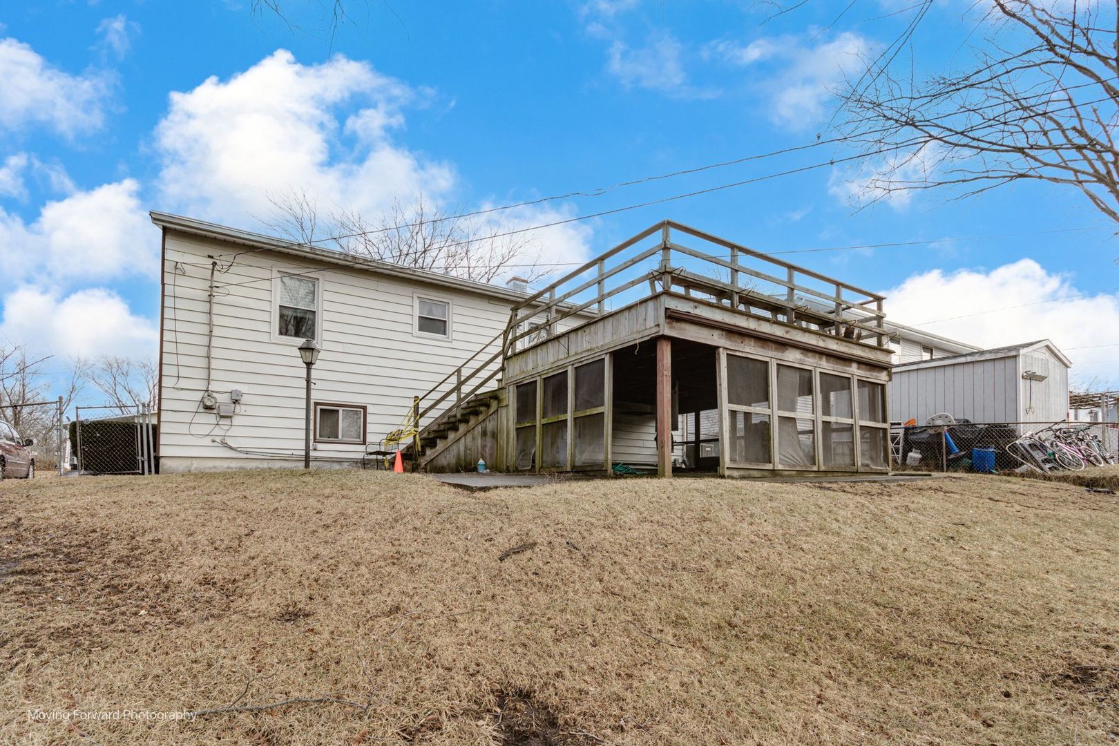 1364 Leslie Lane