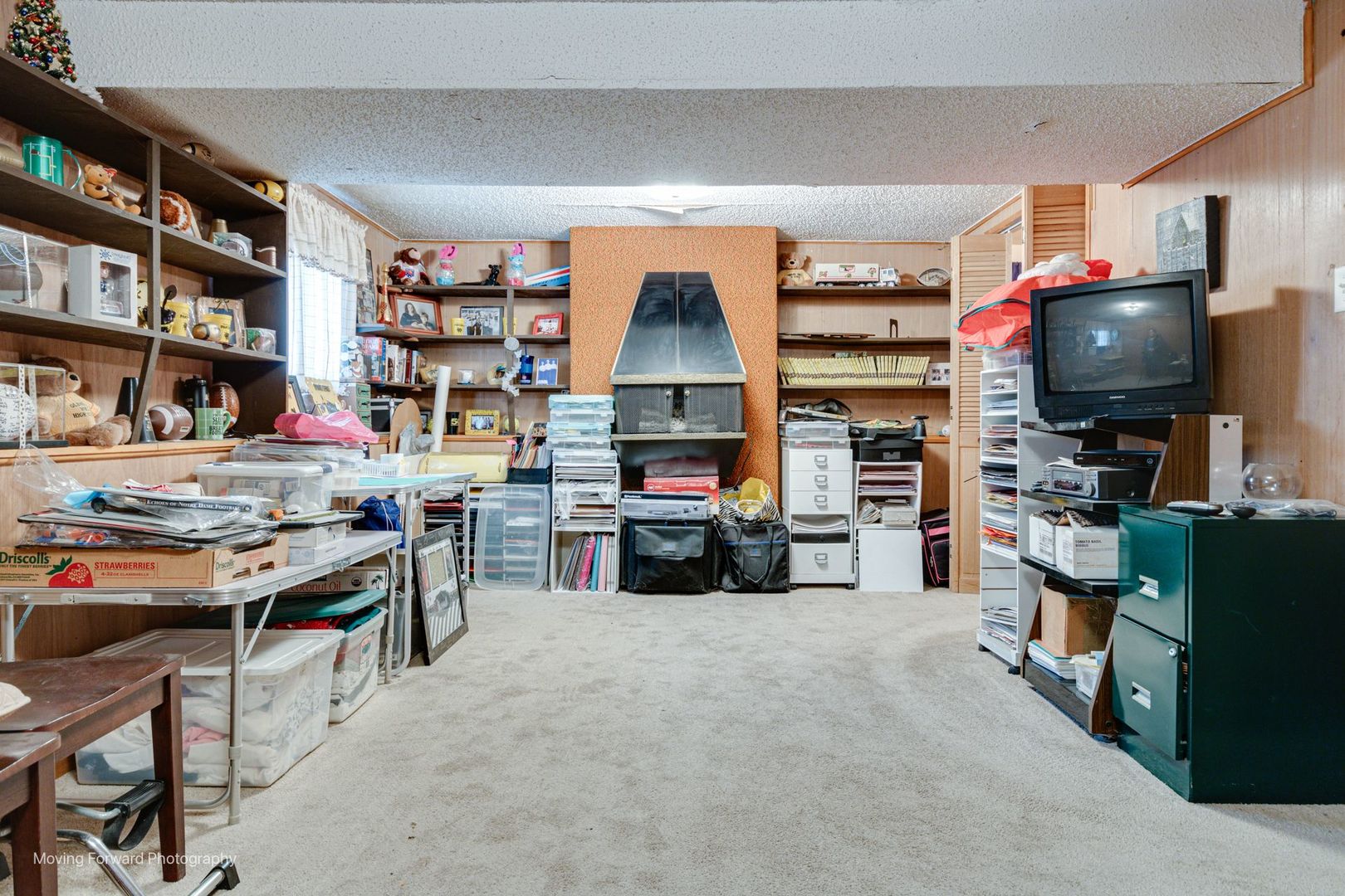 1364 Leslie Lane