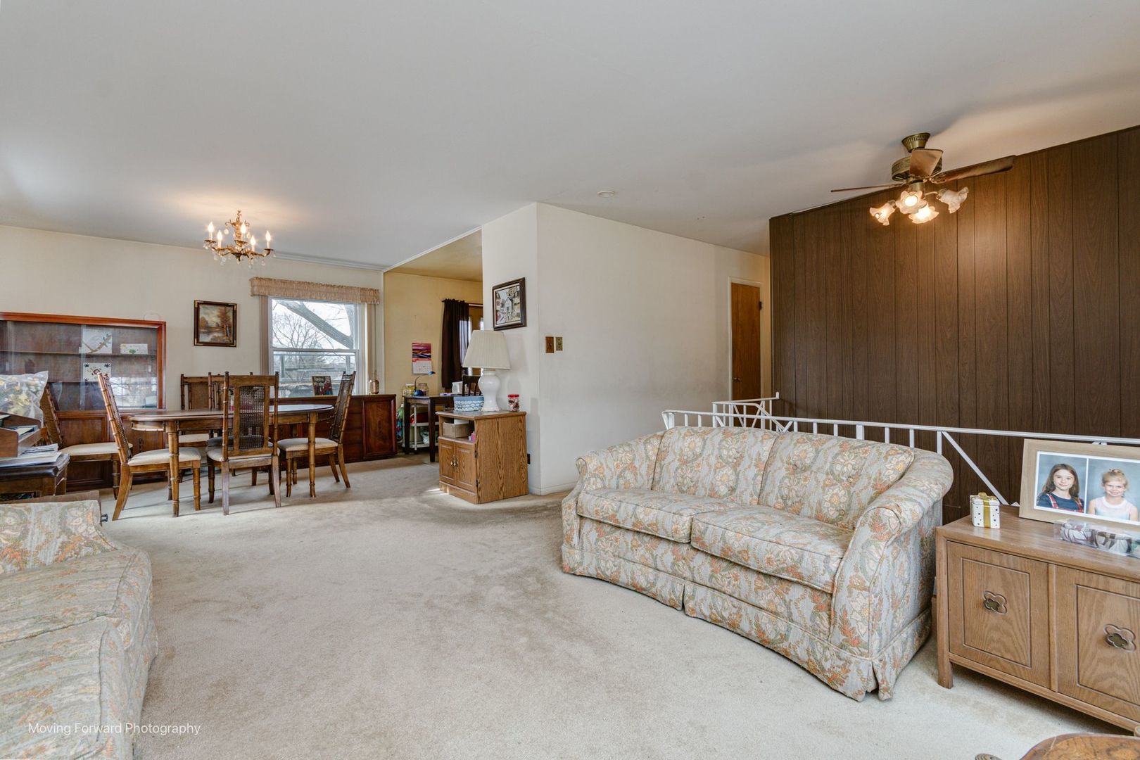1364 Leslie Lane
