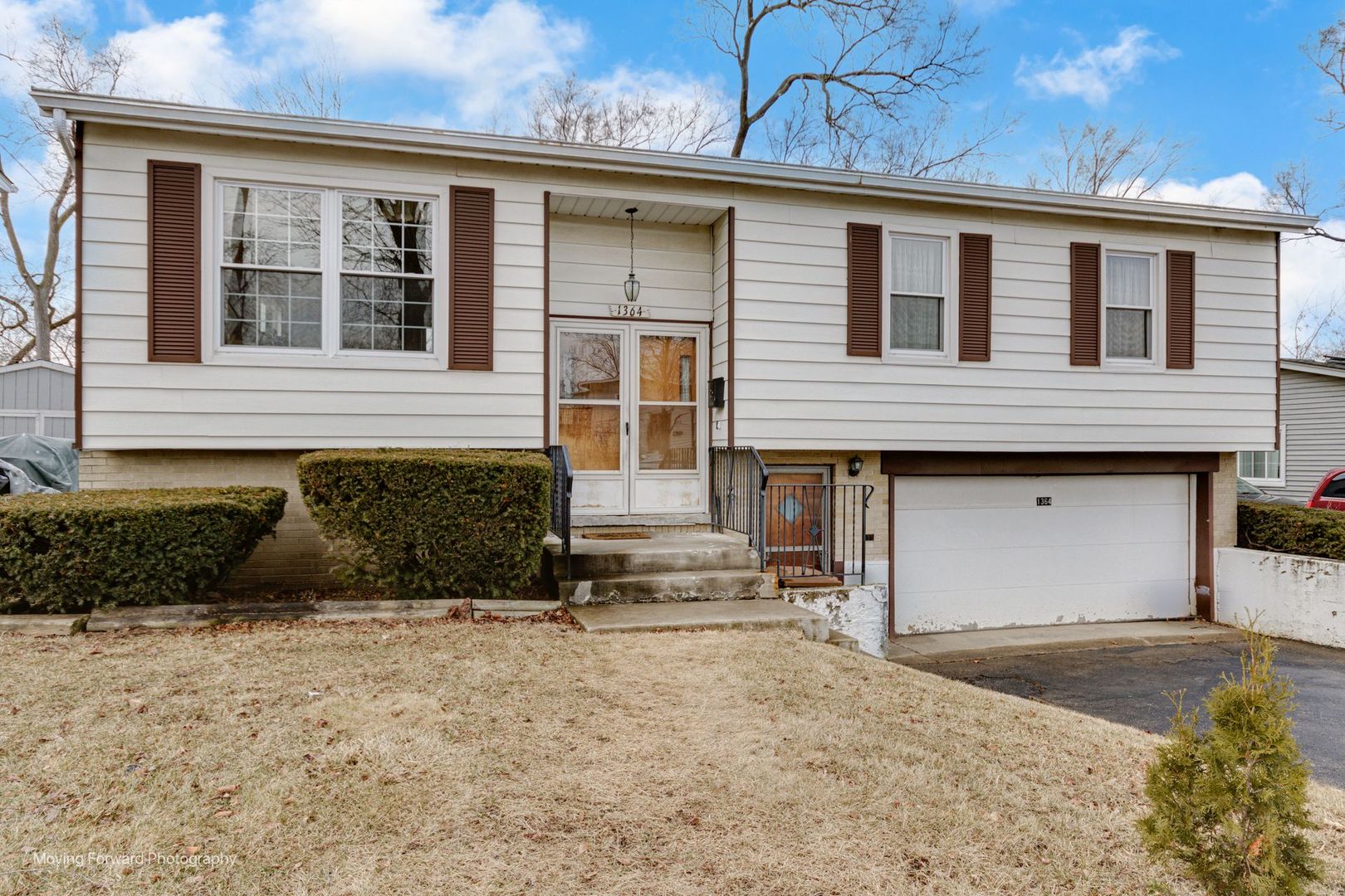 1364 Leslie Lane