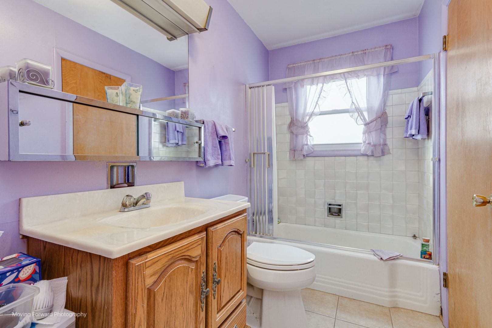 1364 Leslie Lane
