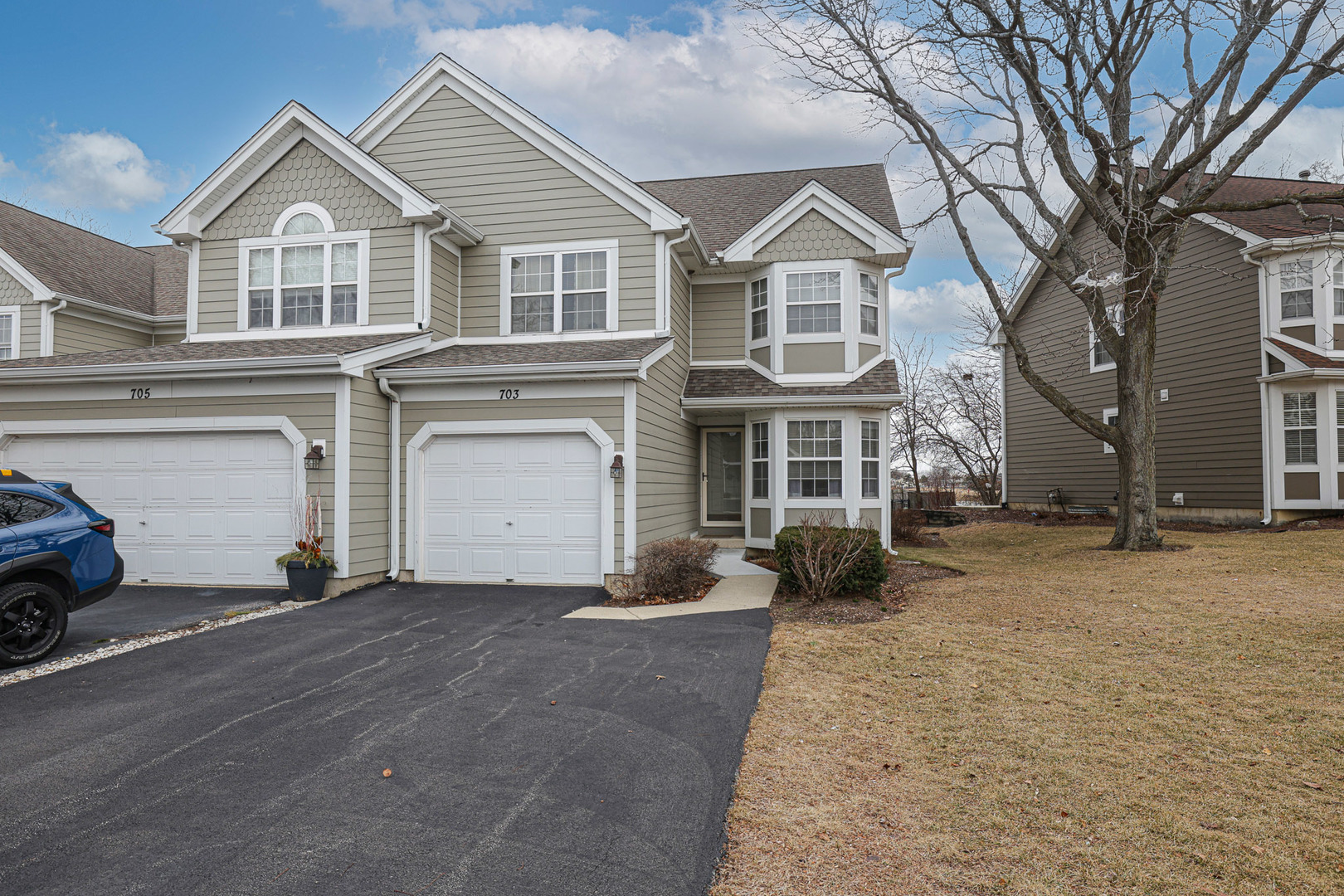 703 Kingsbridge Drive