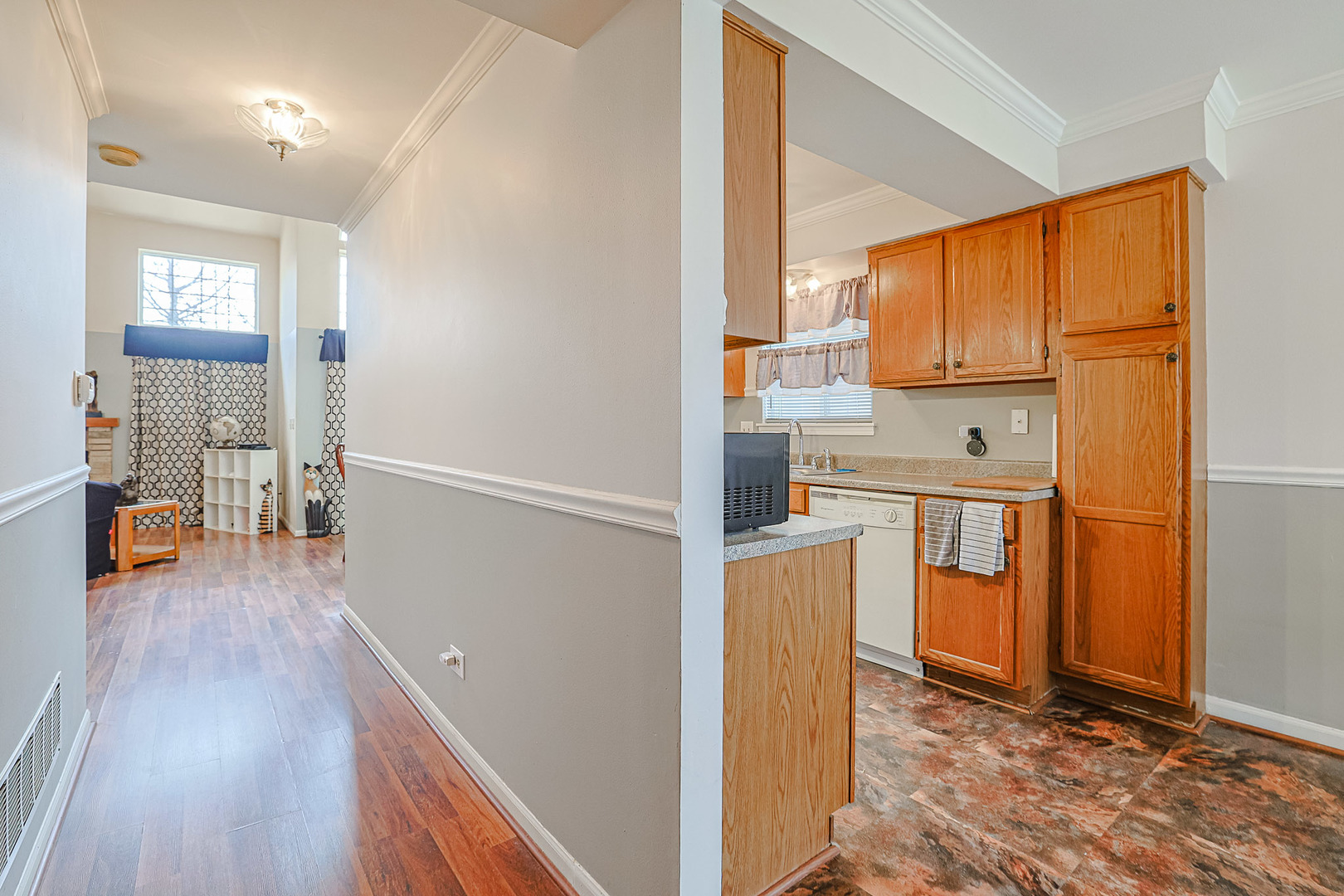 703 Kingsbridge Drive