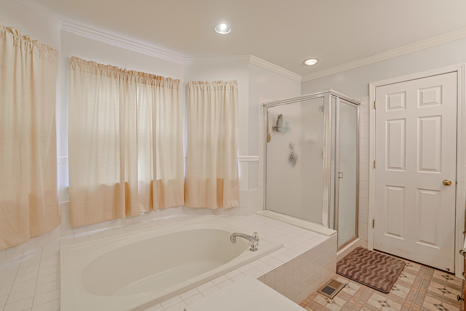 703 Kingsbridge Drive