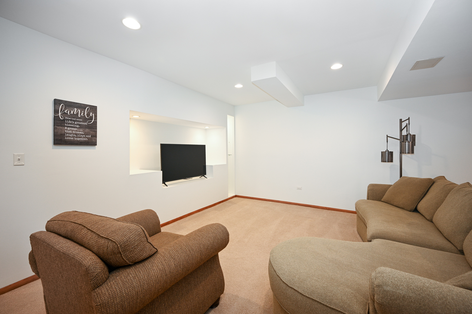 813 Williamstown Drive