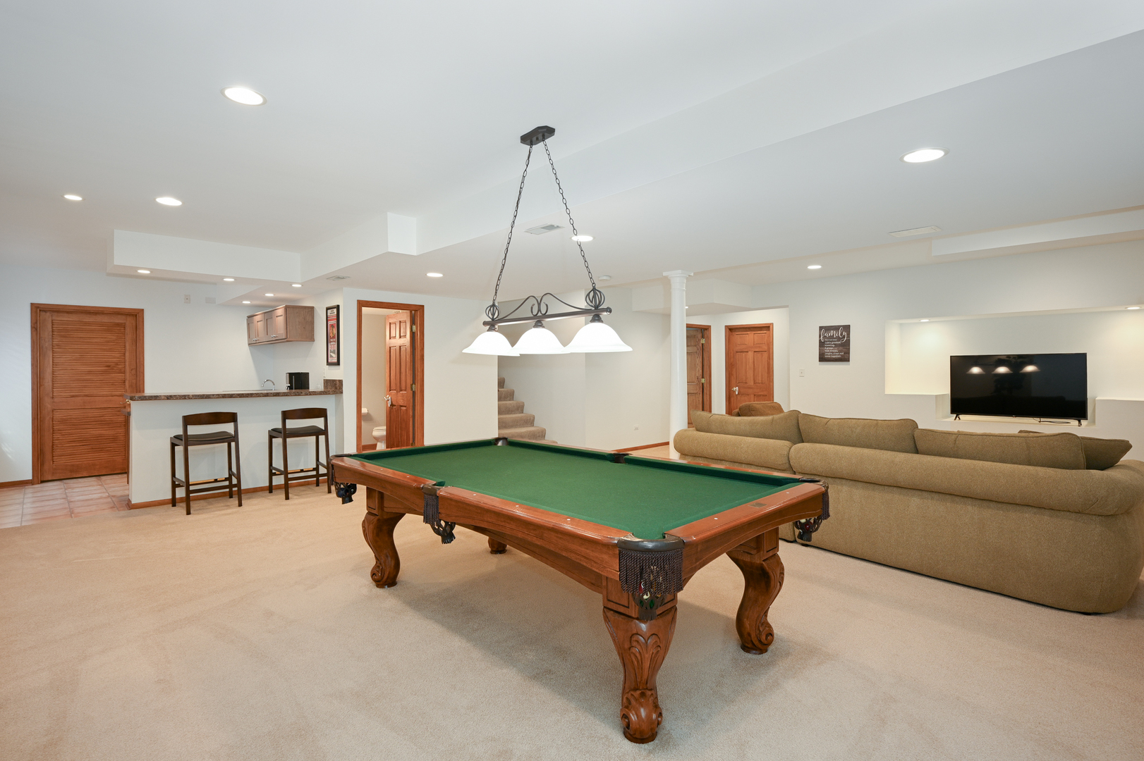 813 Williamstown Drive