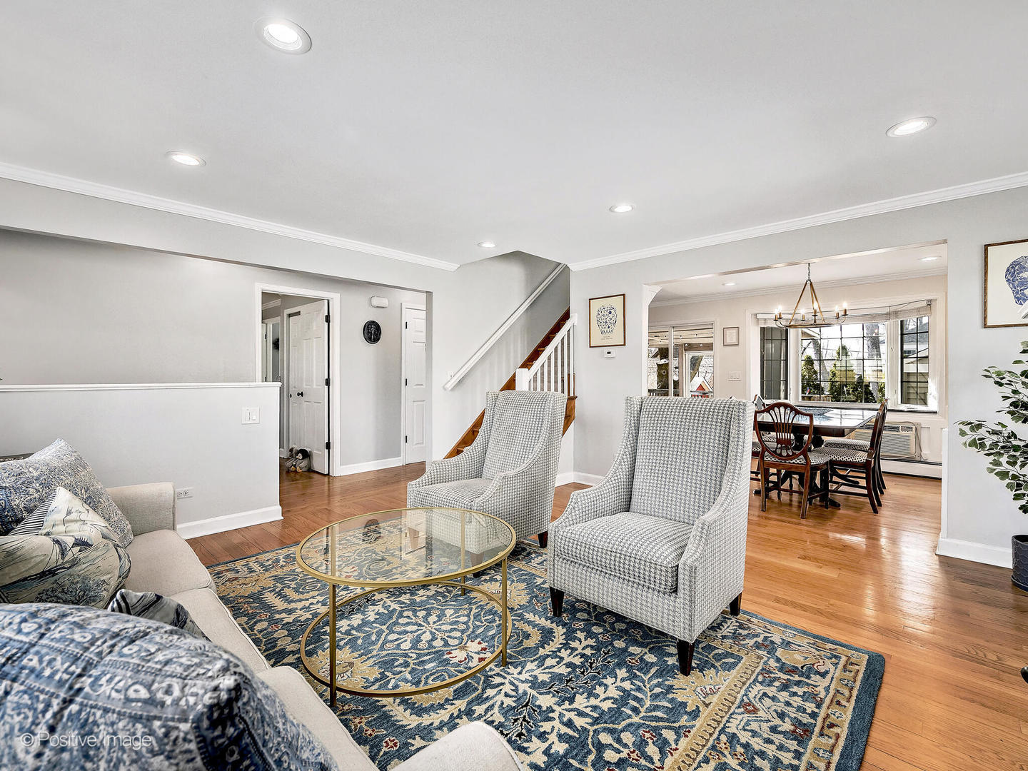 410 AURORA Way
