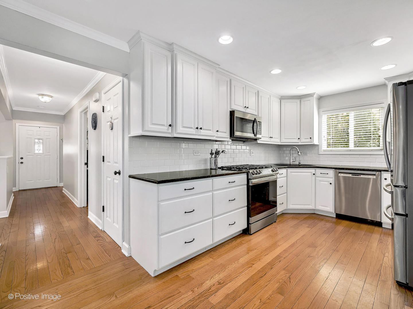 410 AURORA Way