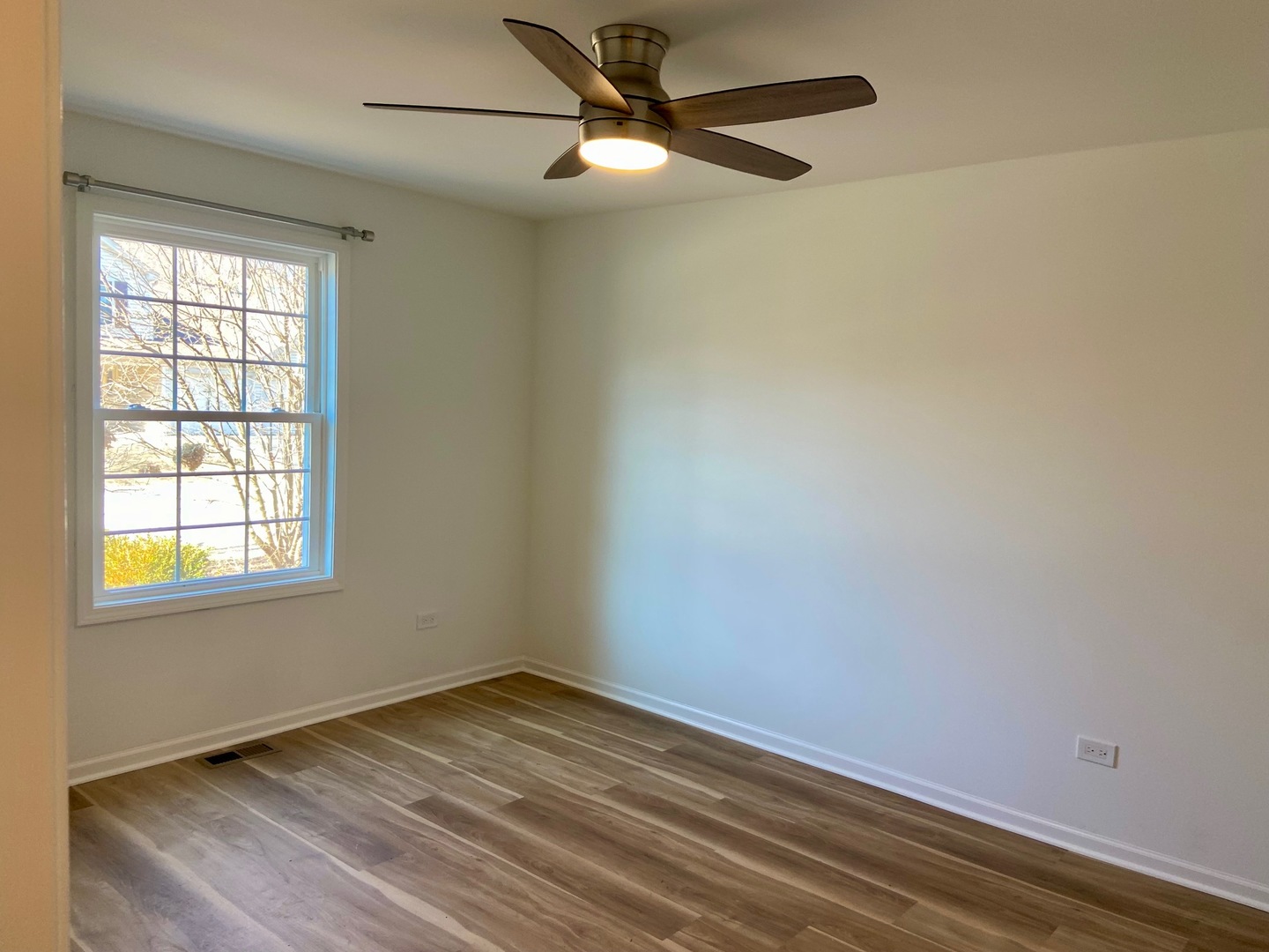0N111 Windermere Street Unit: 2103
