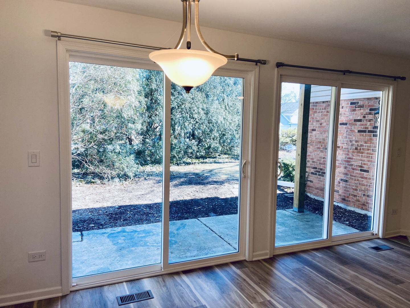 0N111 Windermere Street Unit: 2103