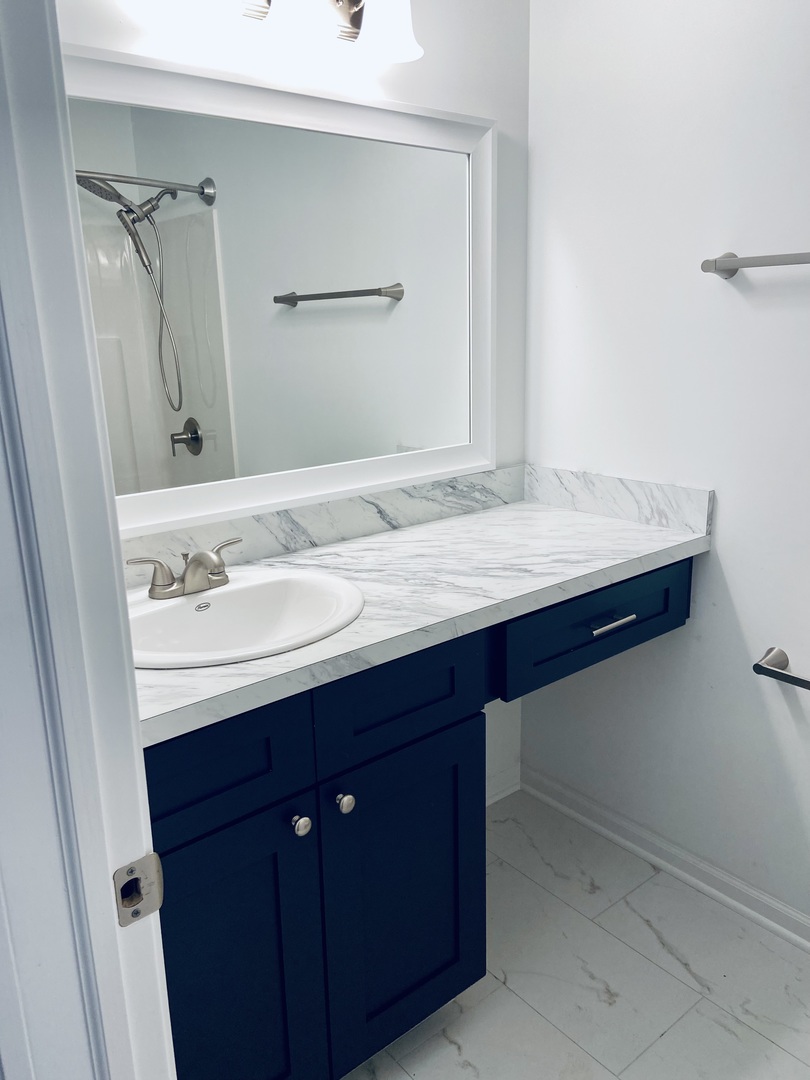 0N111 Windermere Street Unit: 2103