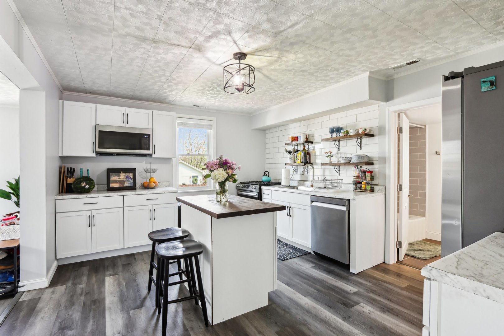 611 McCarthy Road