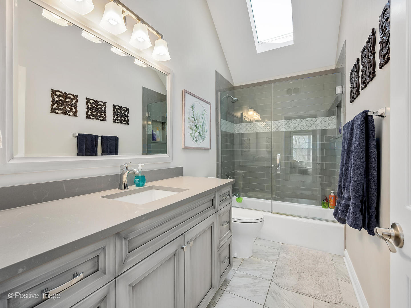 26w352 Torrey Pines Court