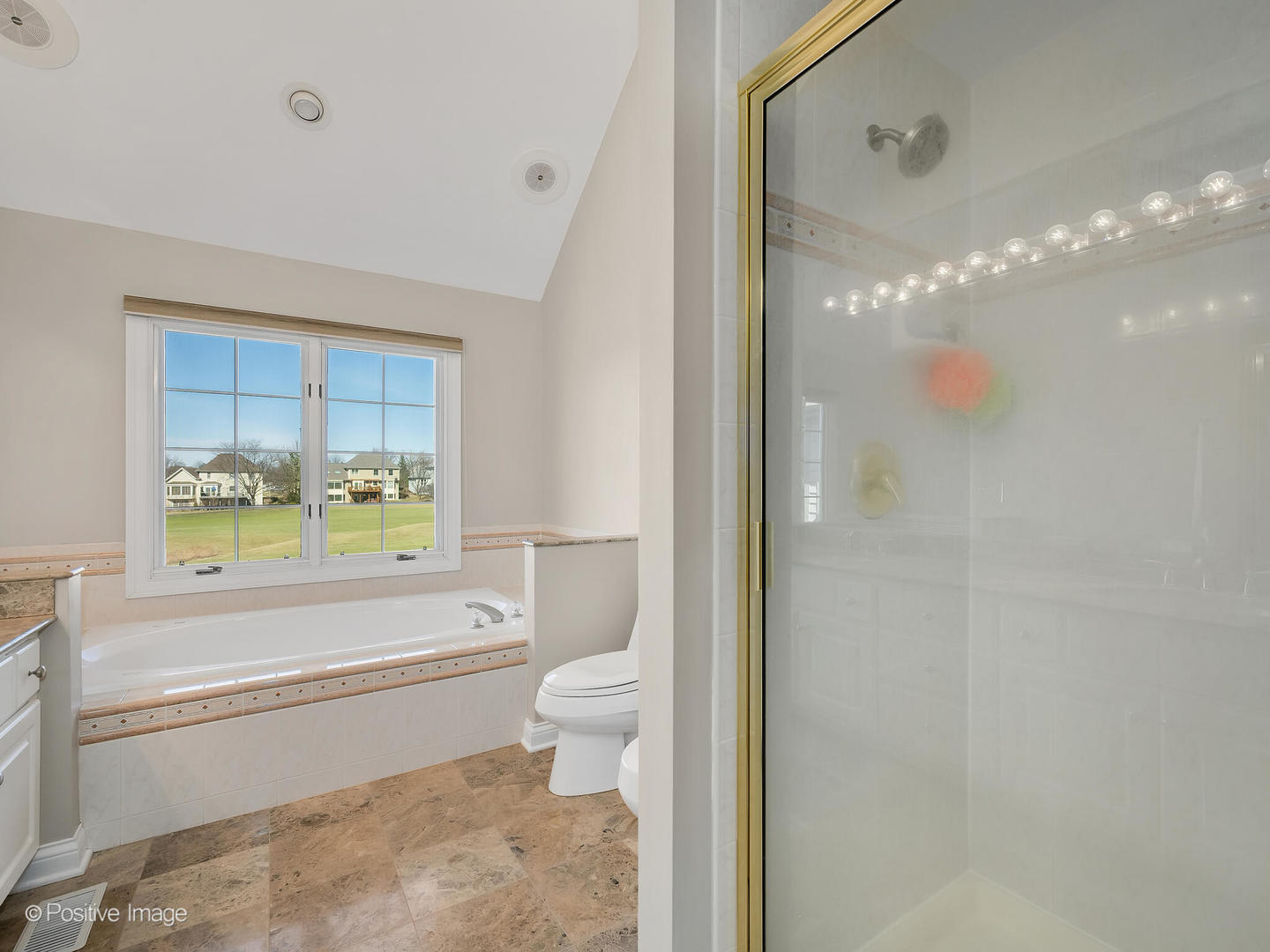 26w352 Torrey Pines Court