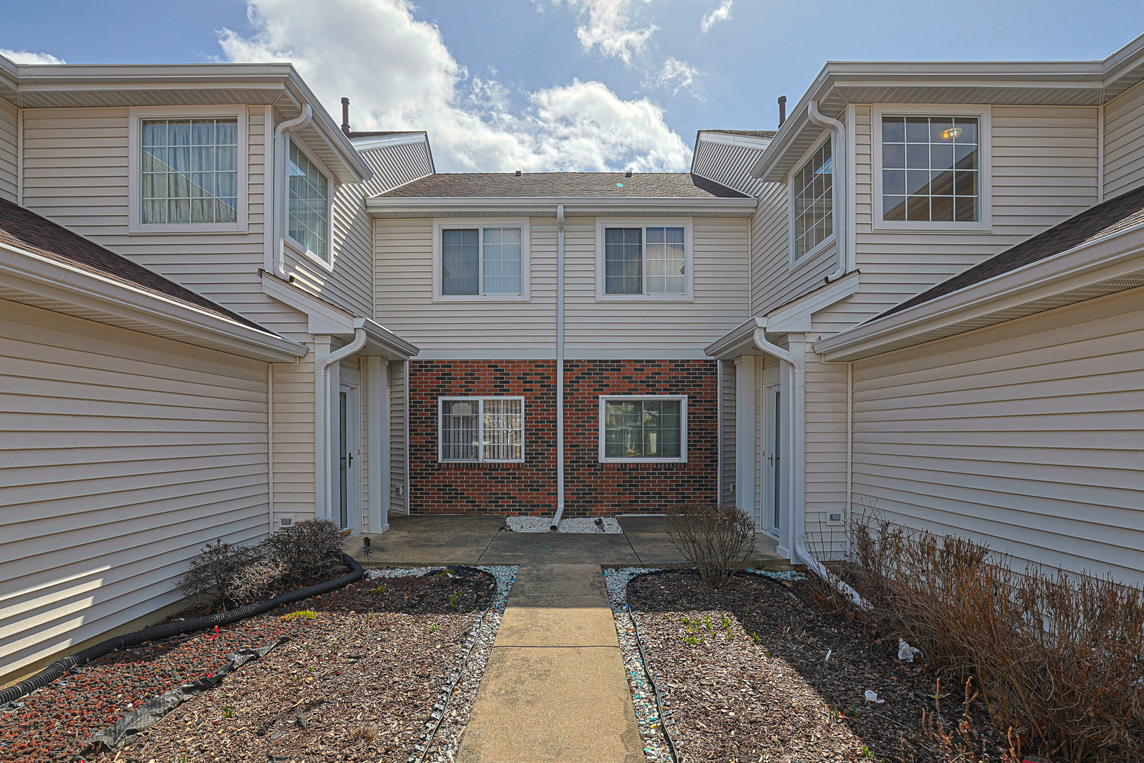 1047 Ripple Ridge Unit: 1047