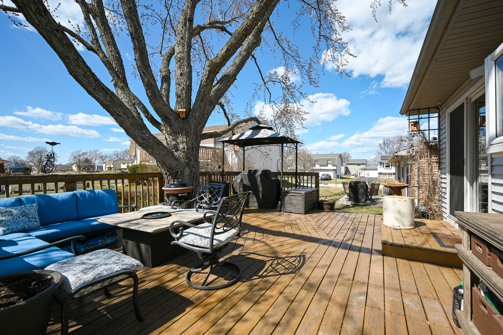 1760 Lombard Court