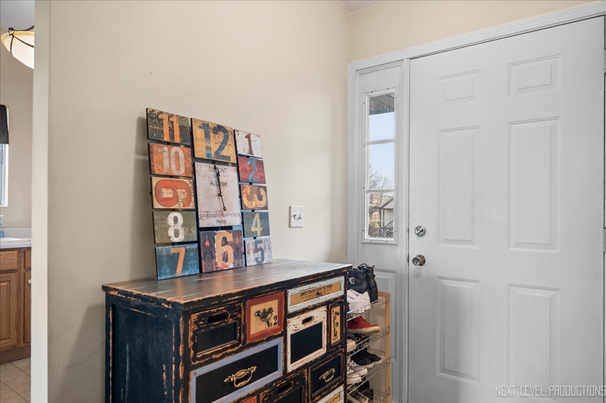 362 Sandhurst Circle Unit: 8