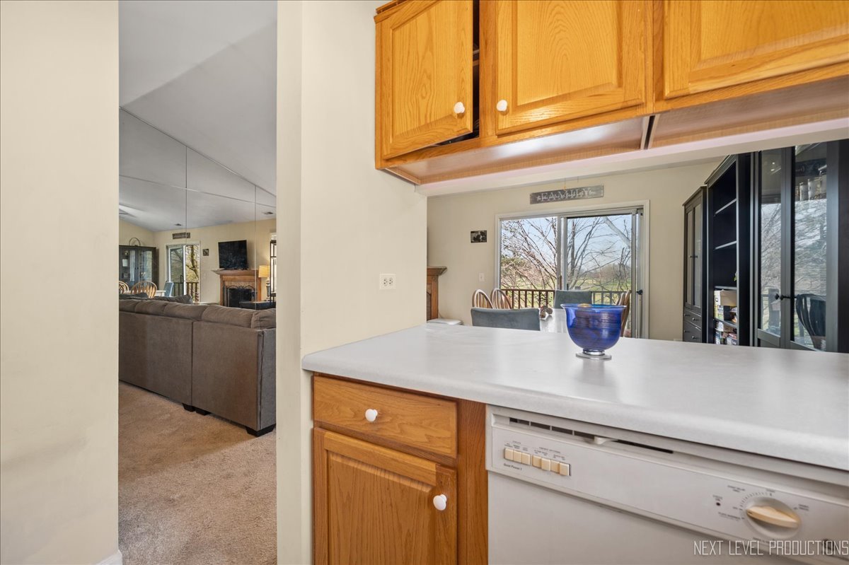 362 Sandhurst Circle Unit: 8