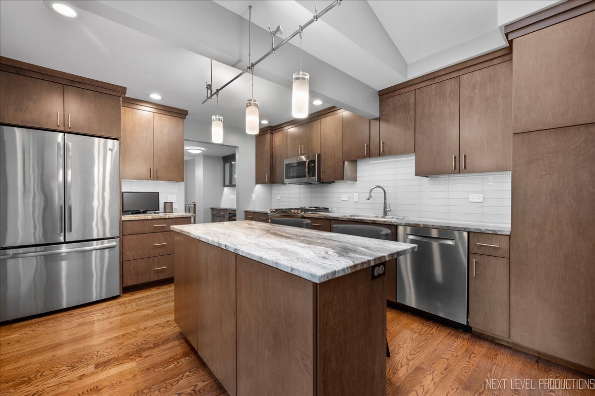 1237 Hobson Oaks Drive