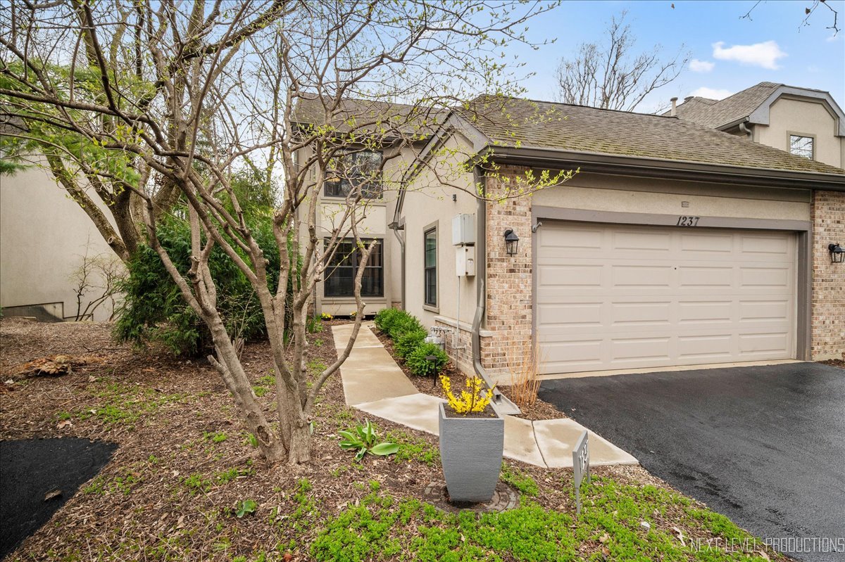 1237 Hobson Oaks Drive