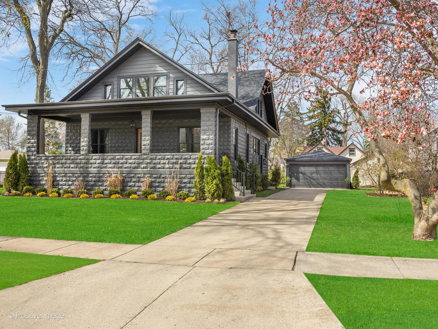 323 E Lincoln Avenue