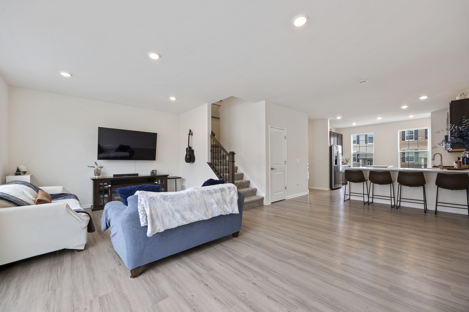 181 Lakeshore Drive