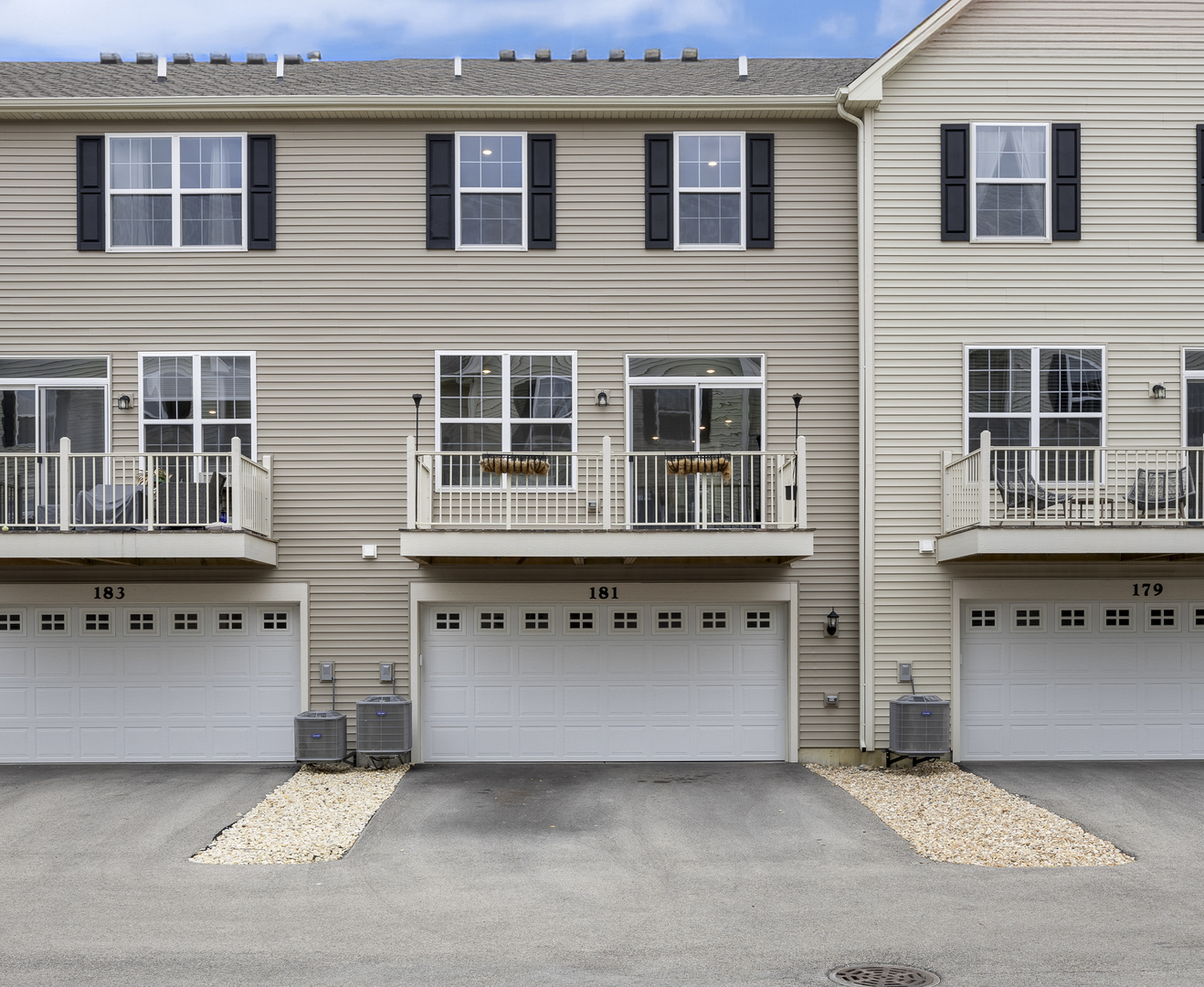 181 Lakeshore Drive