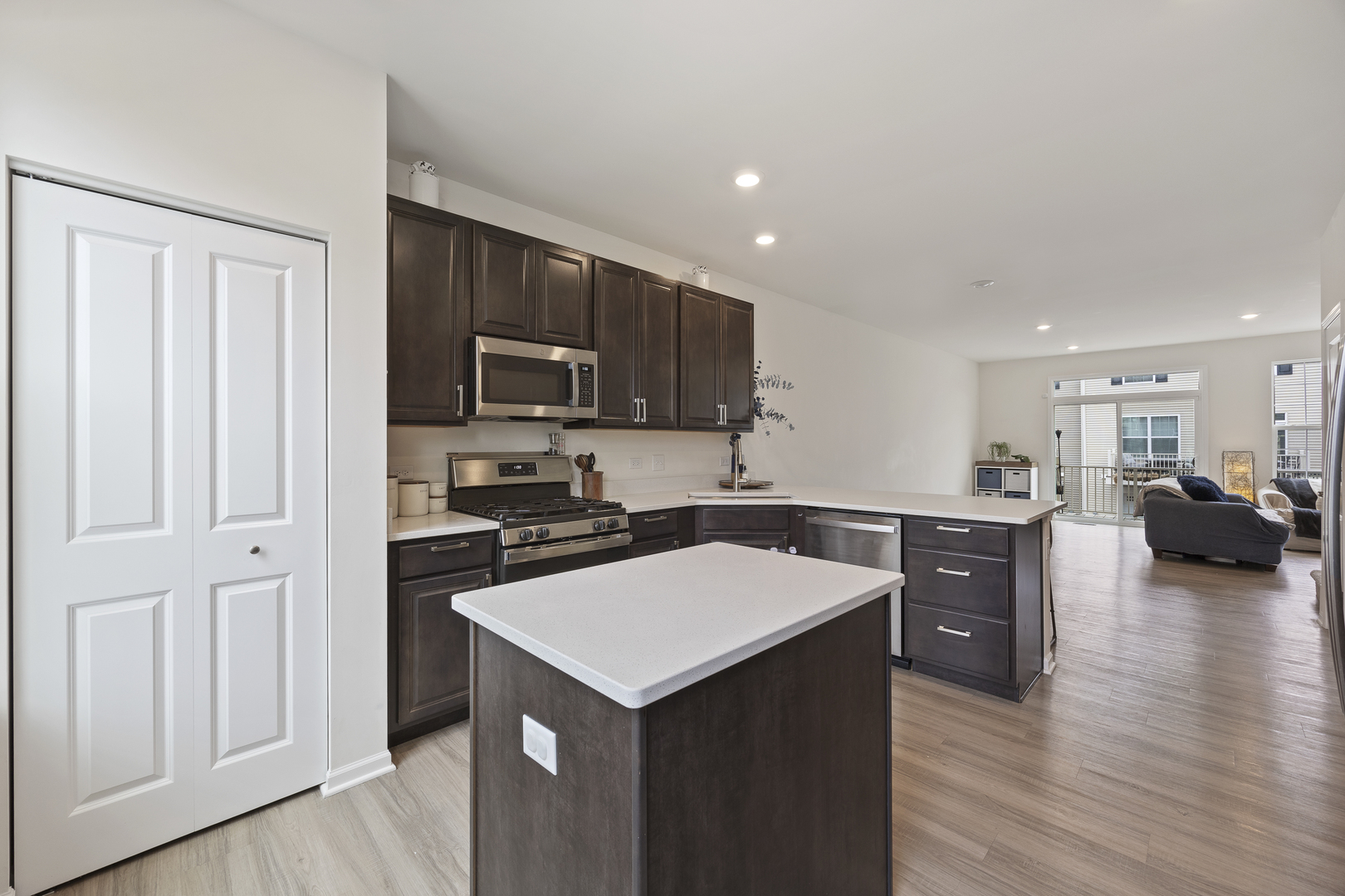 181 Lakeshore Drive