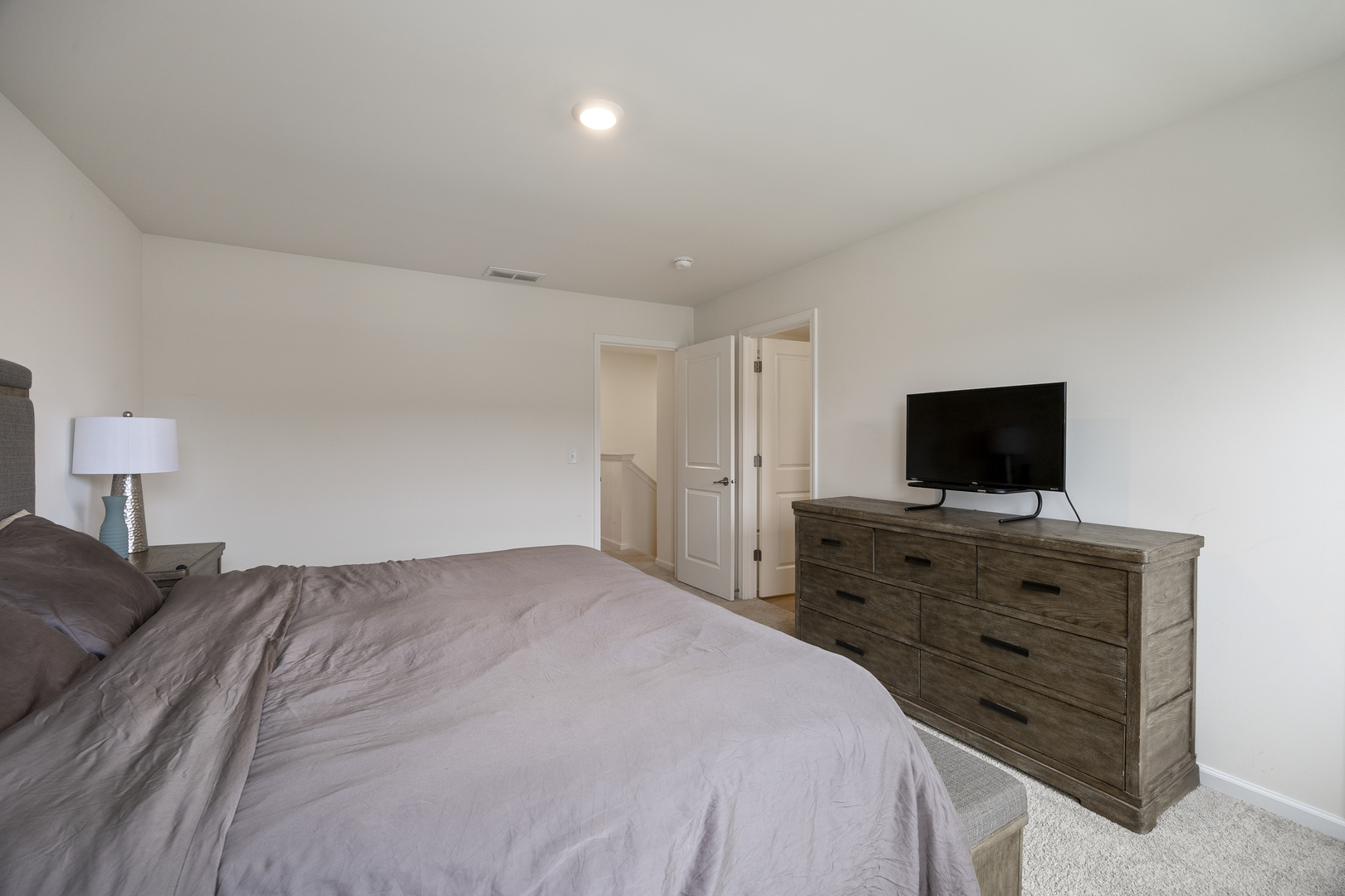 181 Lakeshore Drive