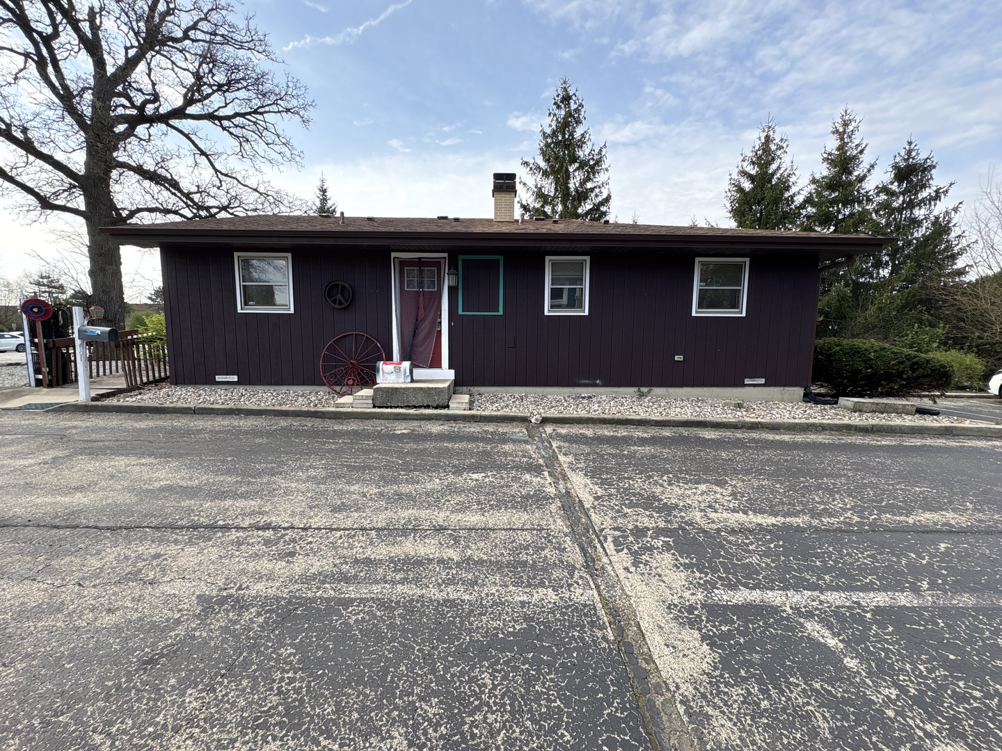 338 S County Farm Road