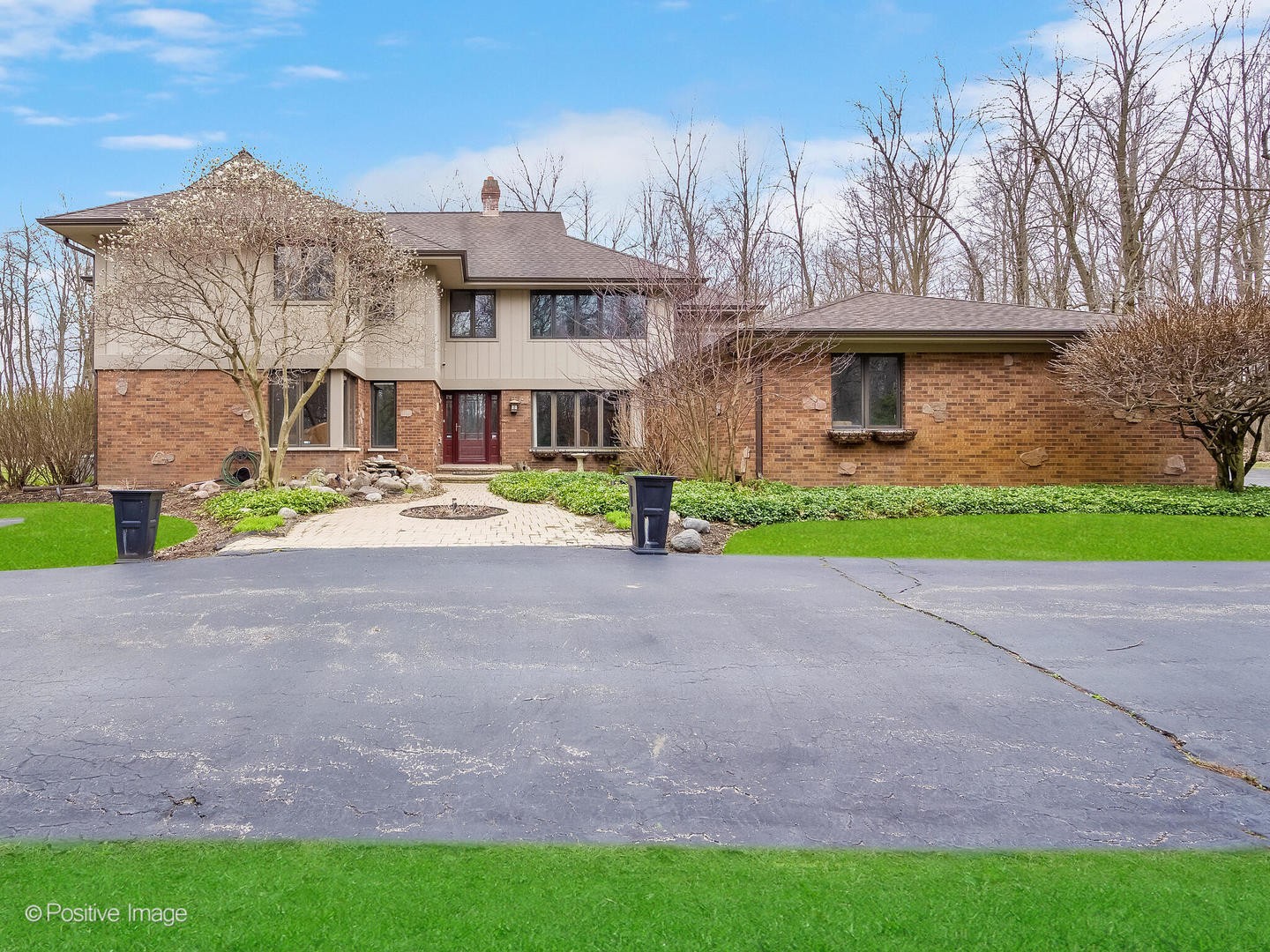 32W871 Honey Hill Circle