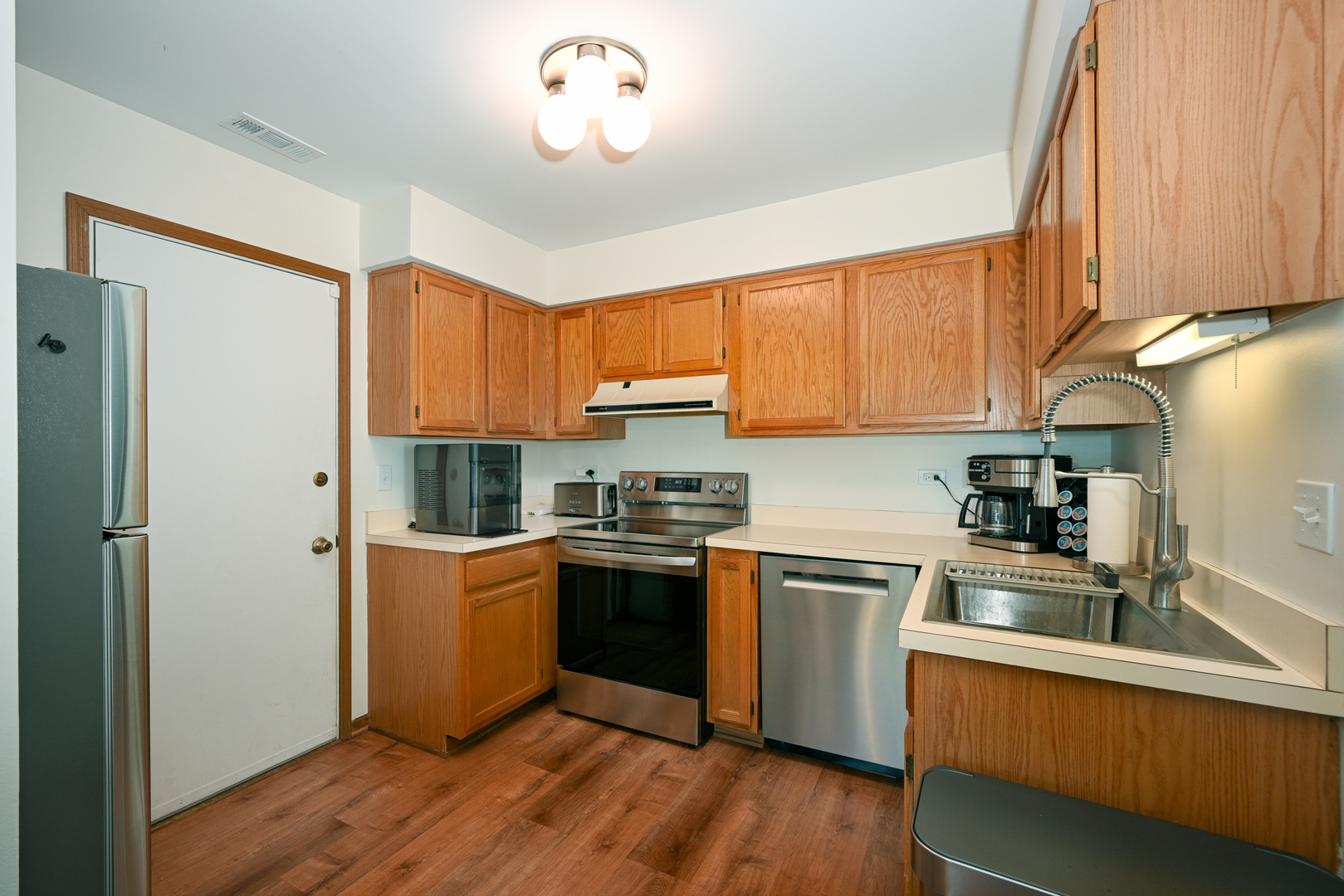 2S780 Grove Lane Unit: 26-A