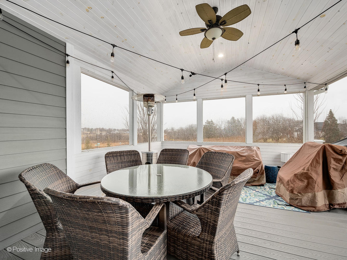 410 JOSLYN Way