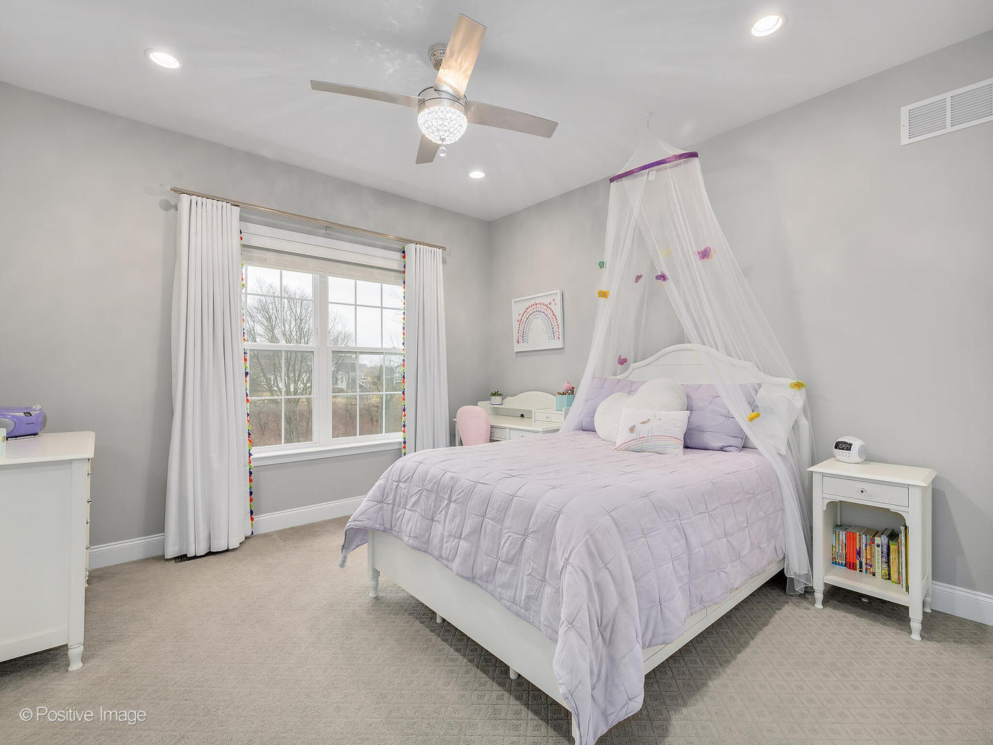 410 JOSLYN Way