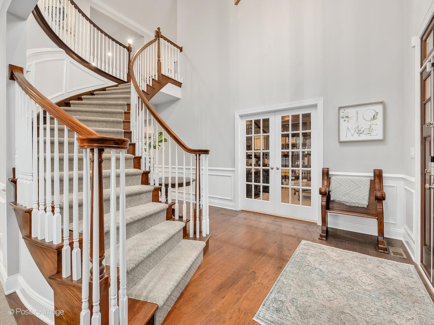 410 JOSLYN Way